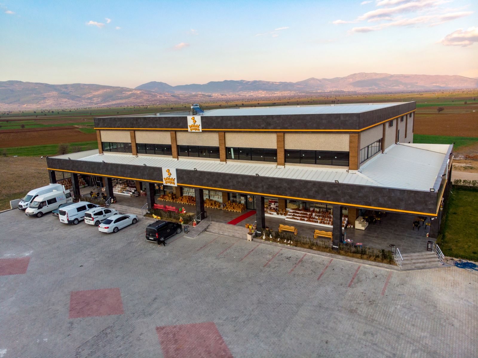 Karakayalar Leblebi Dünyası